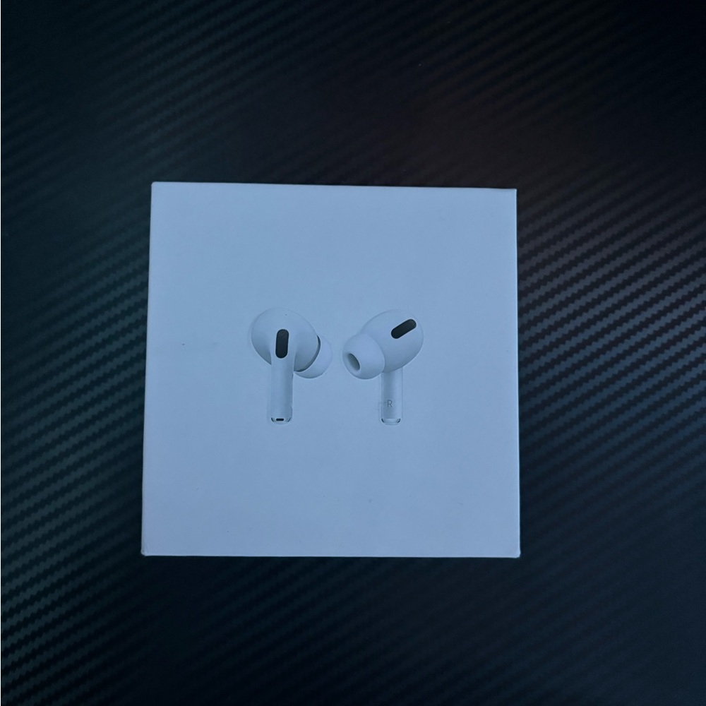 Apple AirPods Pro with Charging Case - White